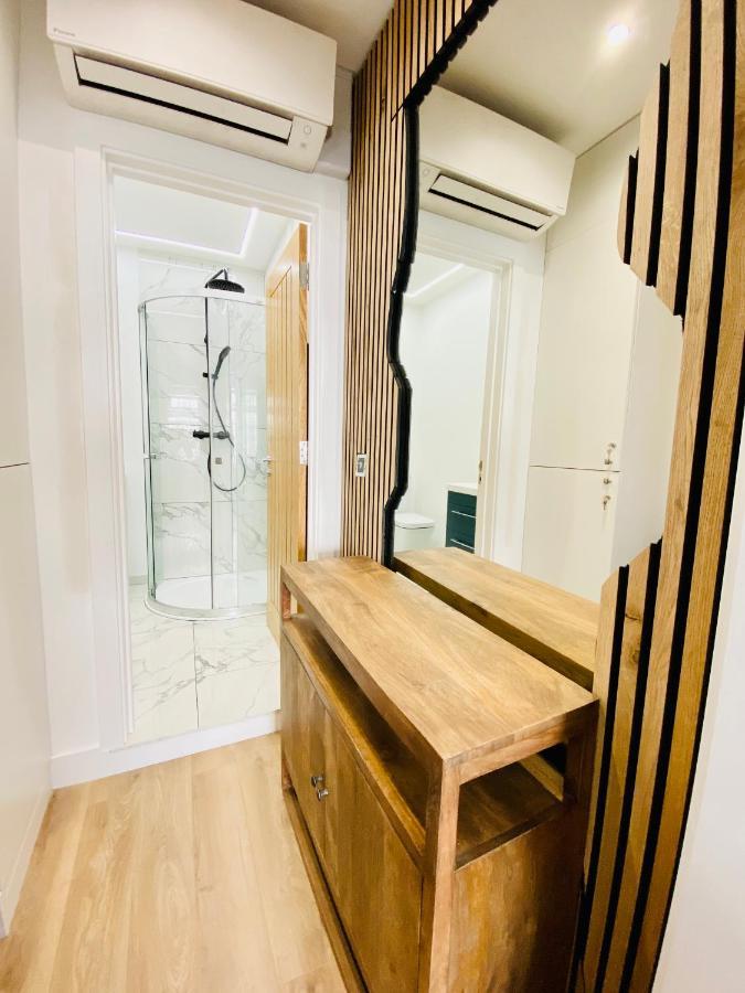 New Studio Flat Overlooking City Centre Kingston upon Thames  Dış mekan fotoğraf